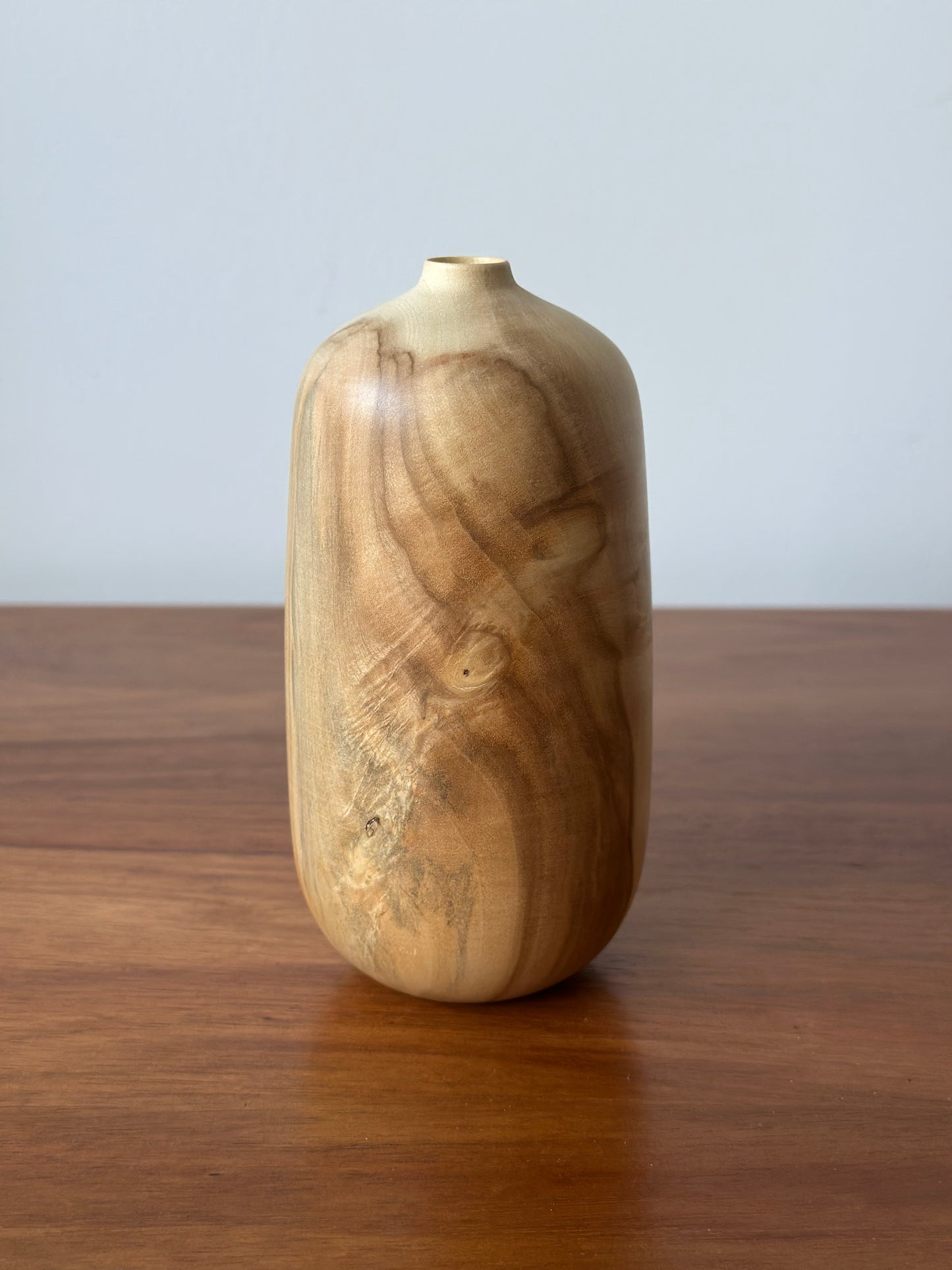 rounded bottle vase