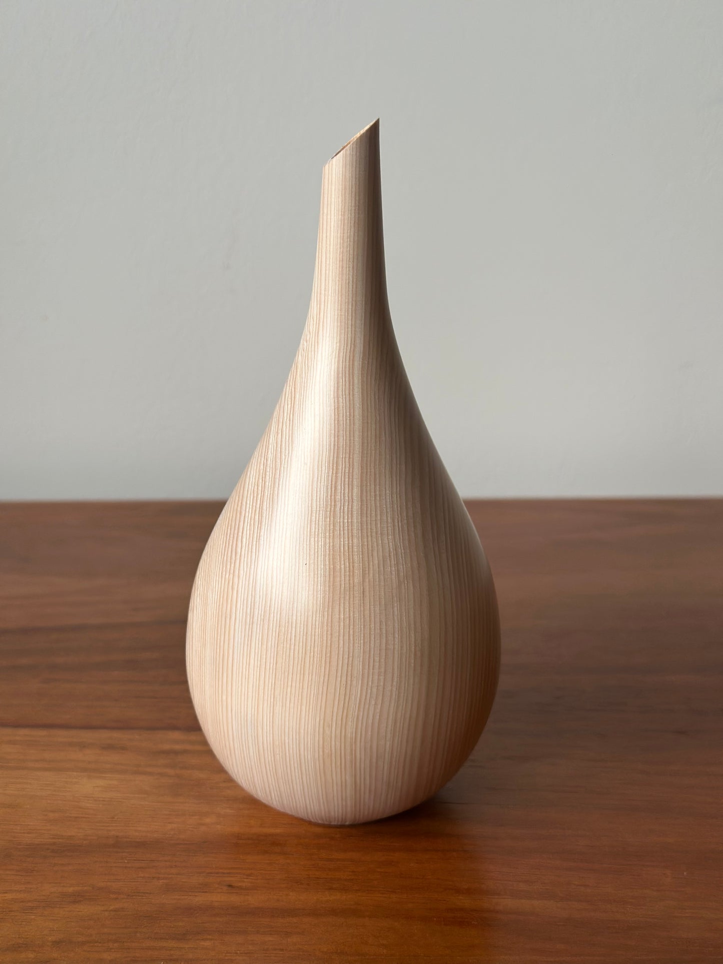 teardrop vase