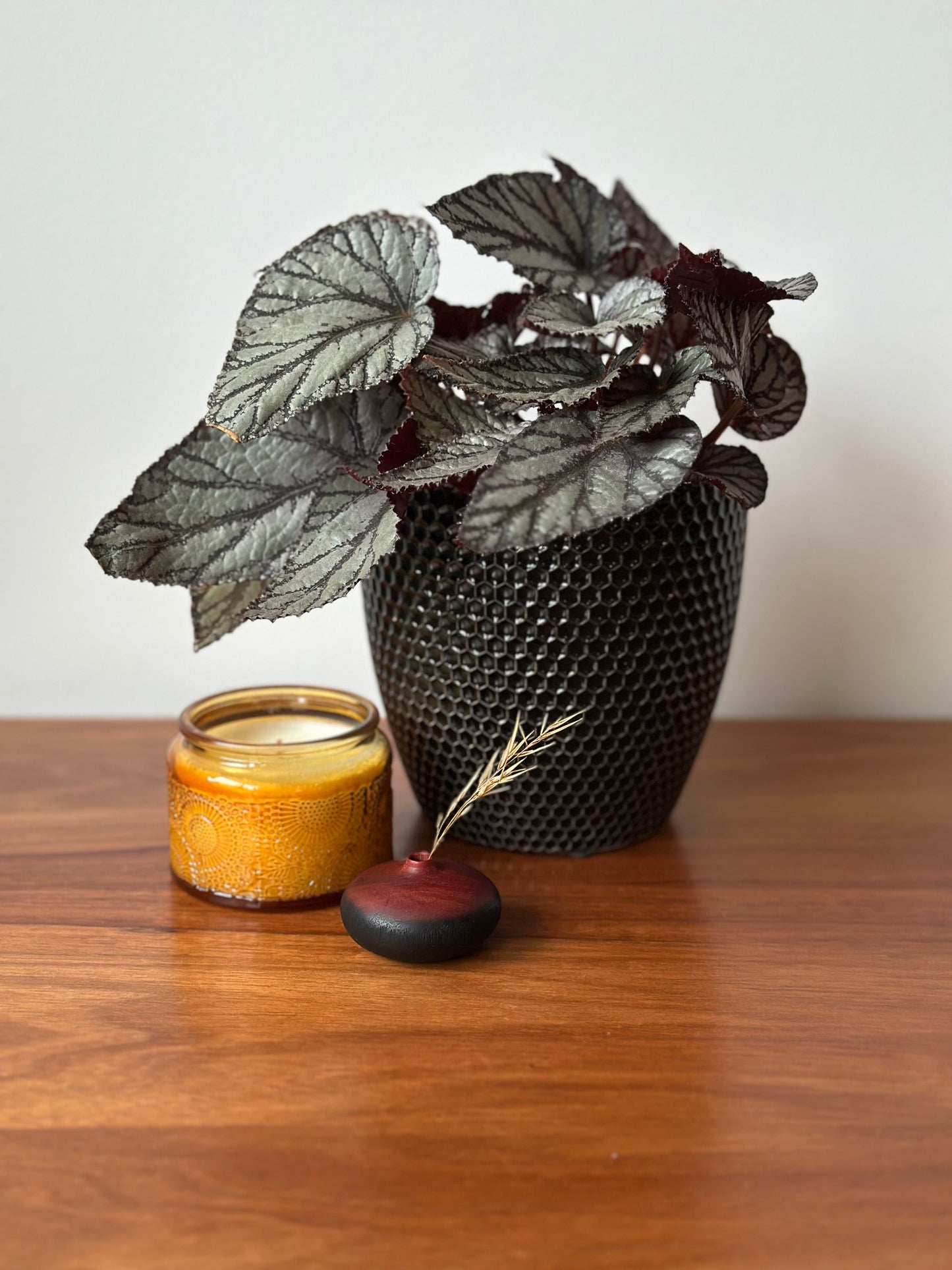 miniature pebble vase
