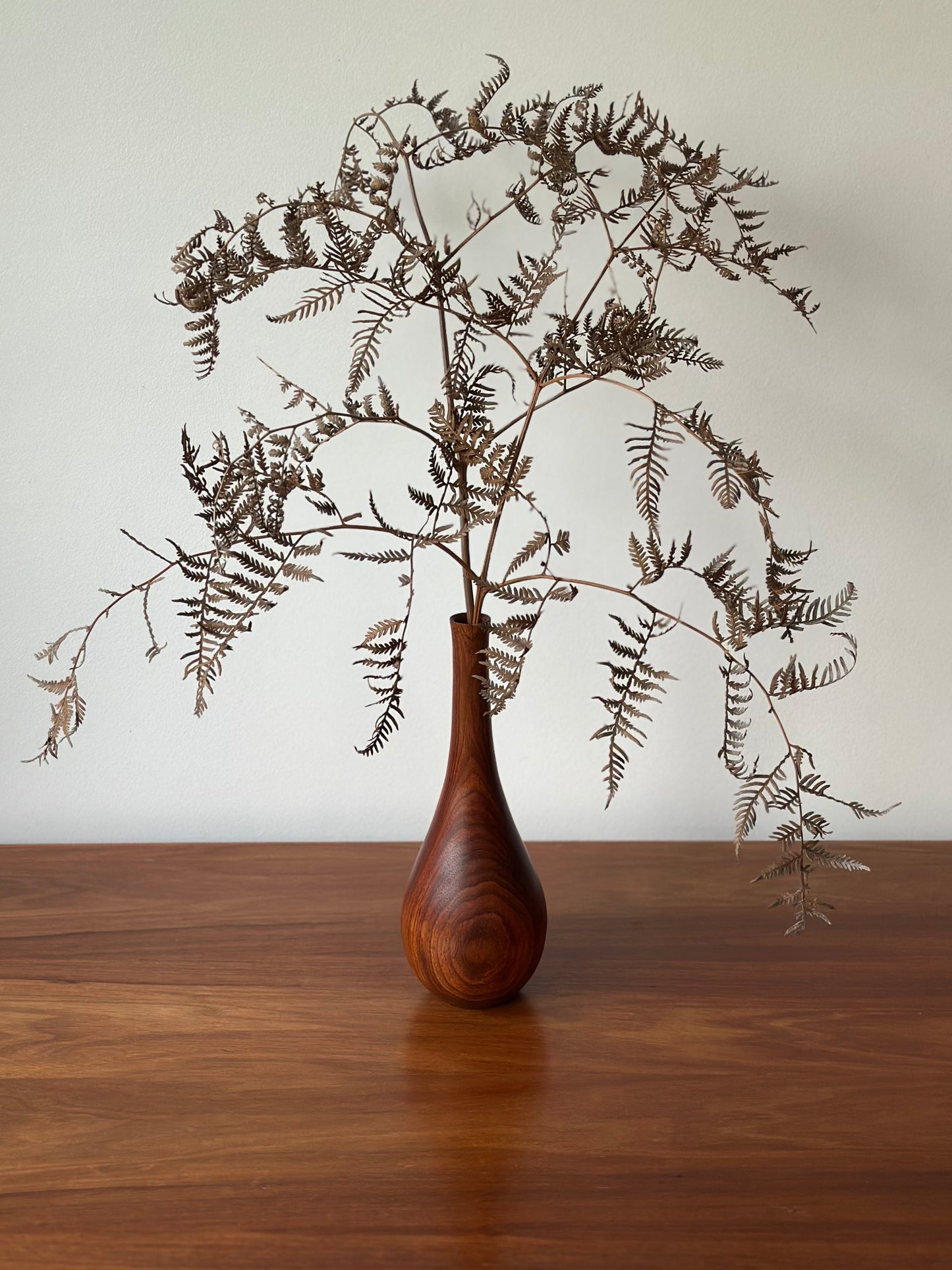 teardrop vase
